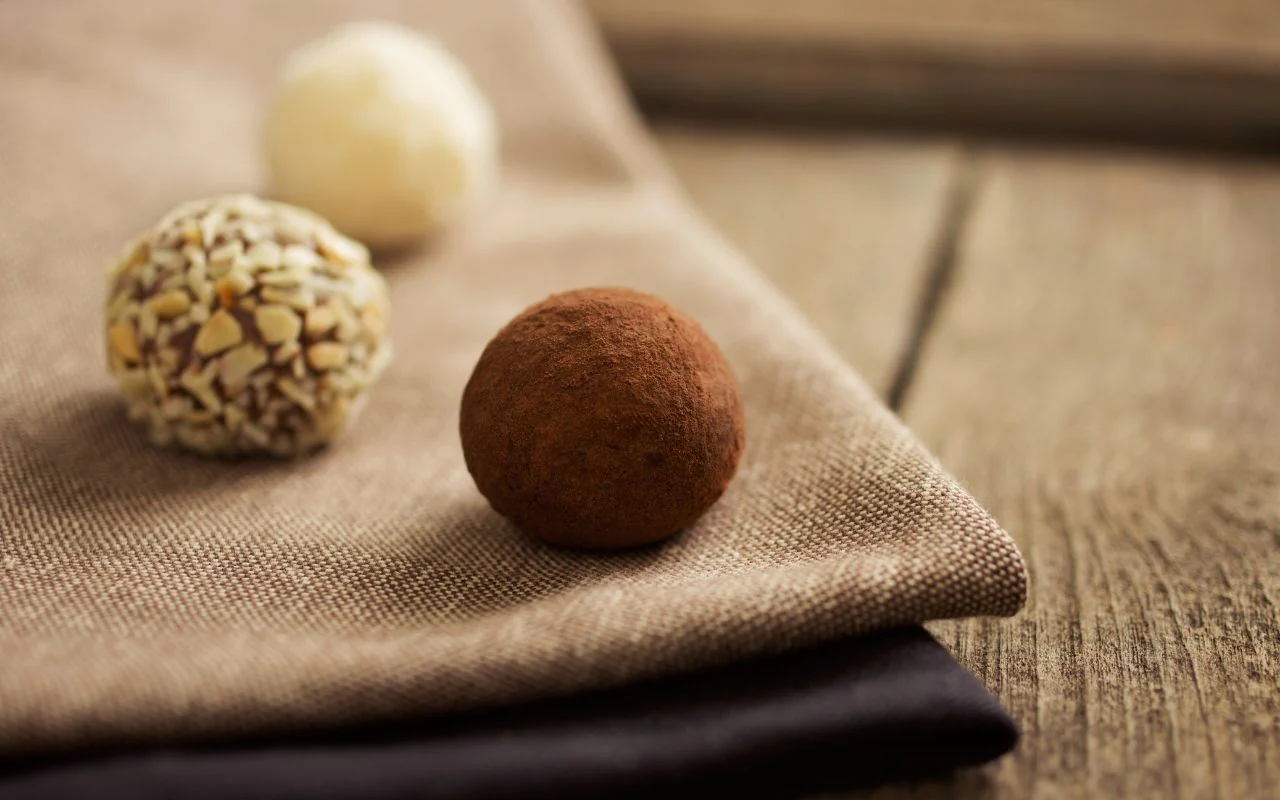 Linoui Chocolate cafe portfolio image