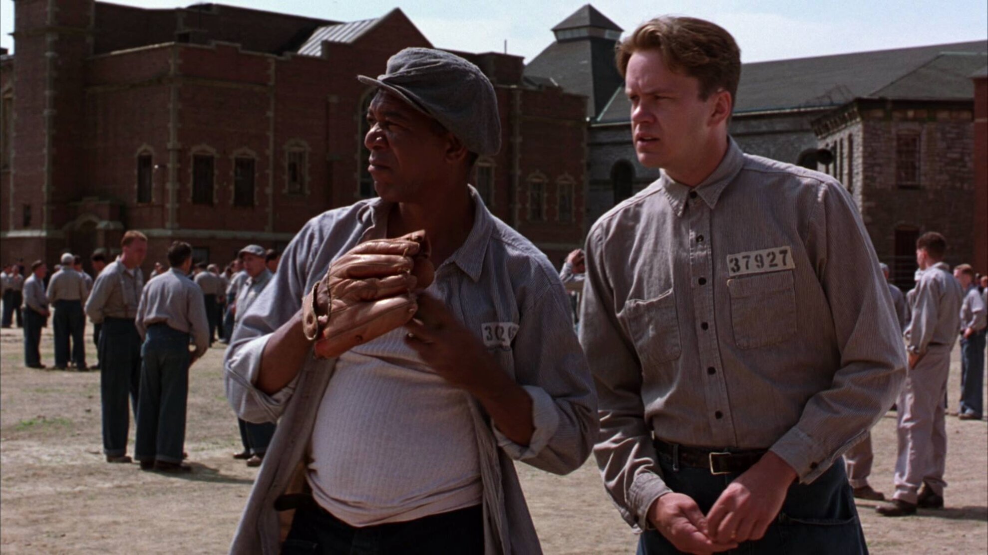 Шесть выше. Побег из Шоушенка. The Shawshank Redemption 1994. Побег Шоушенка фильм 1994. Побег из Шоушенка кадры из фильма.