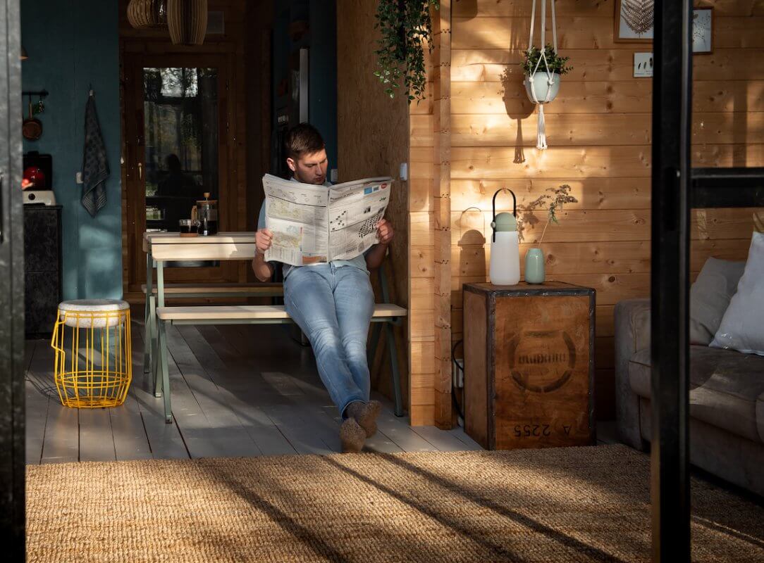 Tablebench-binnen-setting-Weltevree