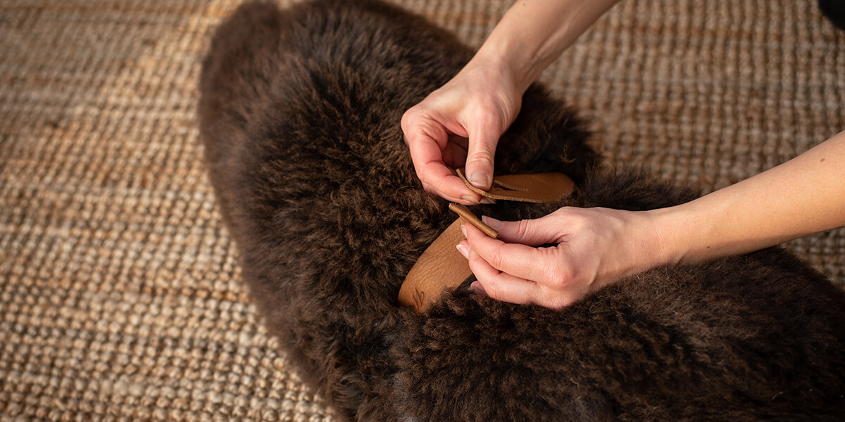 loop-attaching-sheepskin-weltevree