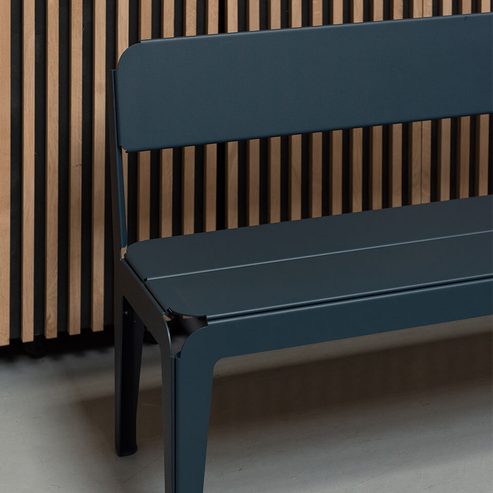 Weltevree-rugleuning-bench-blauw