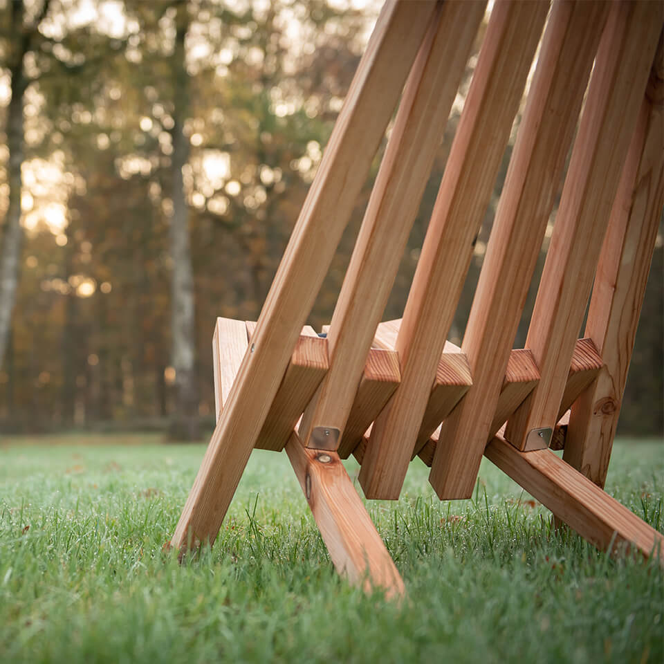 Weltevree-fieldchair-back-grass-trees