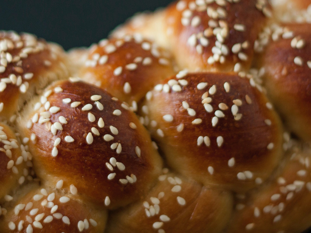 weltevree-braided-filled-bread