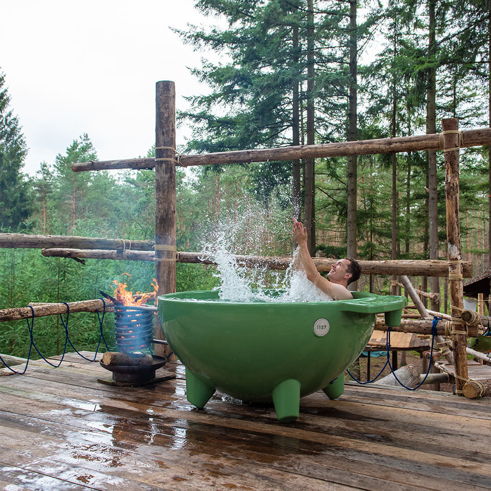 Weltevree-green-dutchtub-original-treehouse