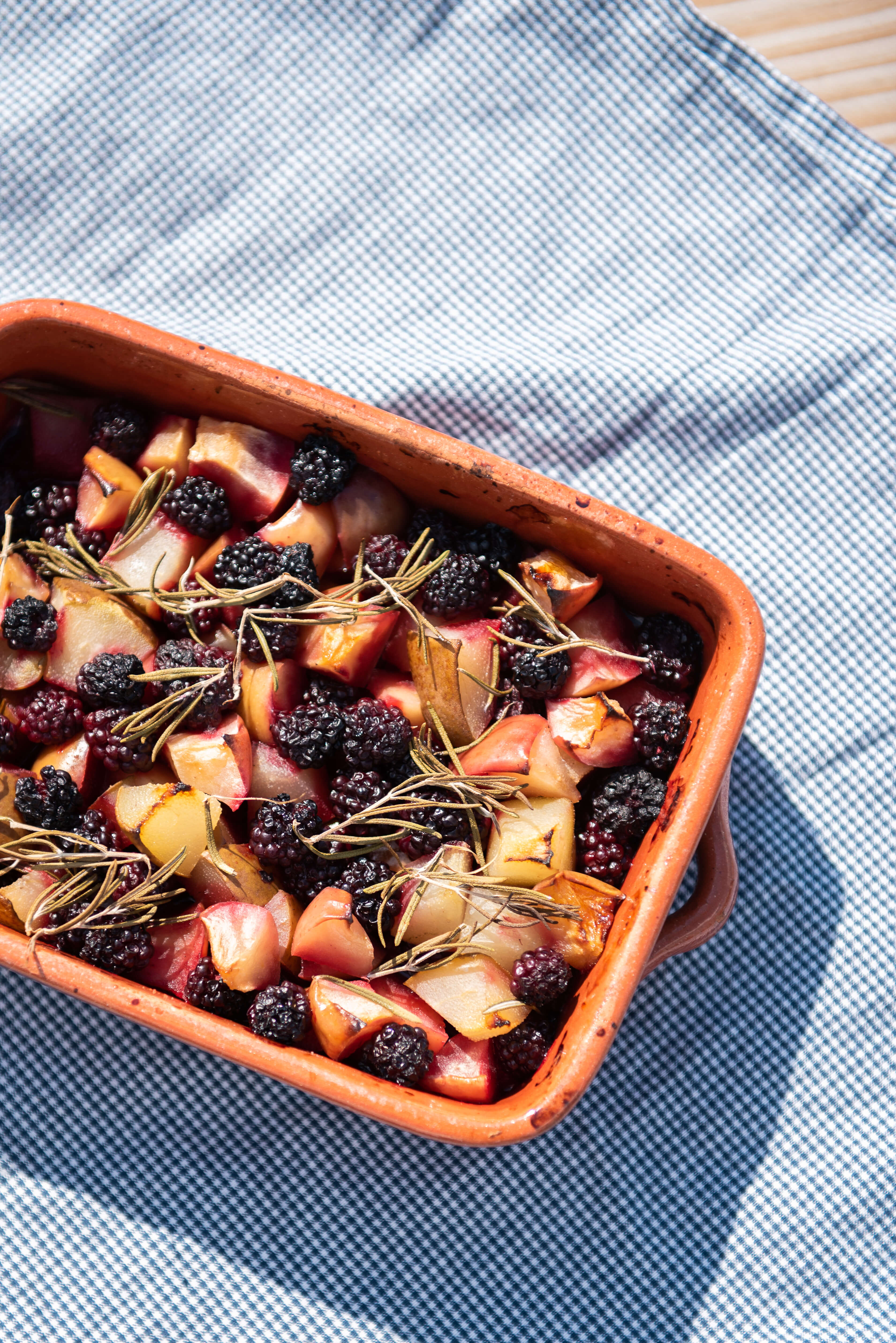 roasted-fruit-oven-dish-Weltevree