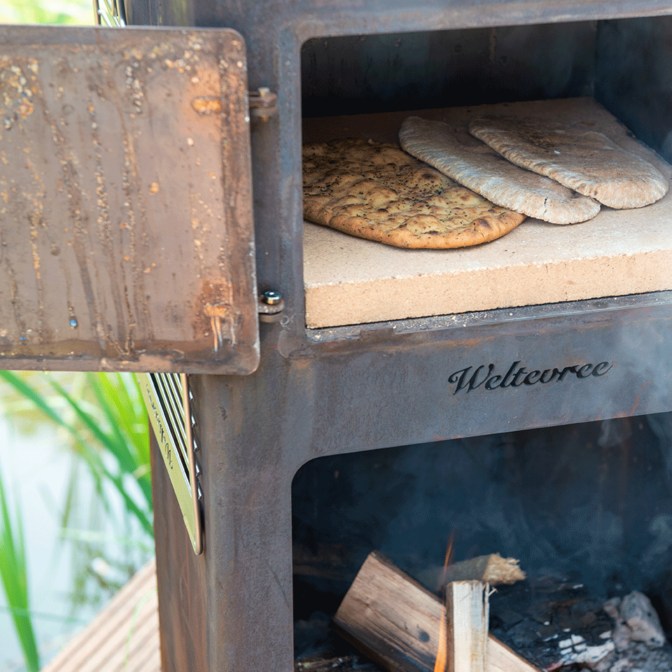 Weltevree-outdooroven-hinge-flatbread