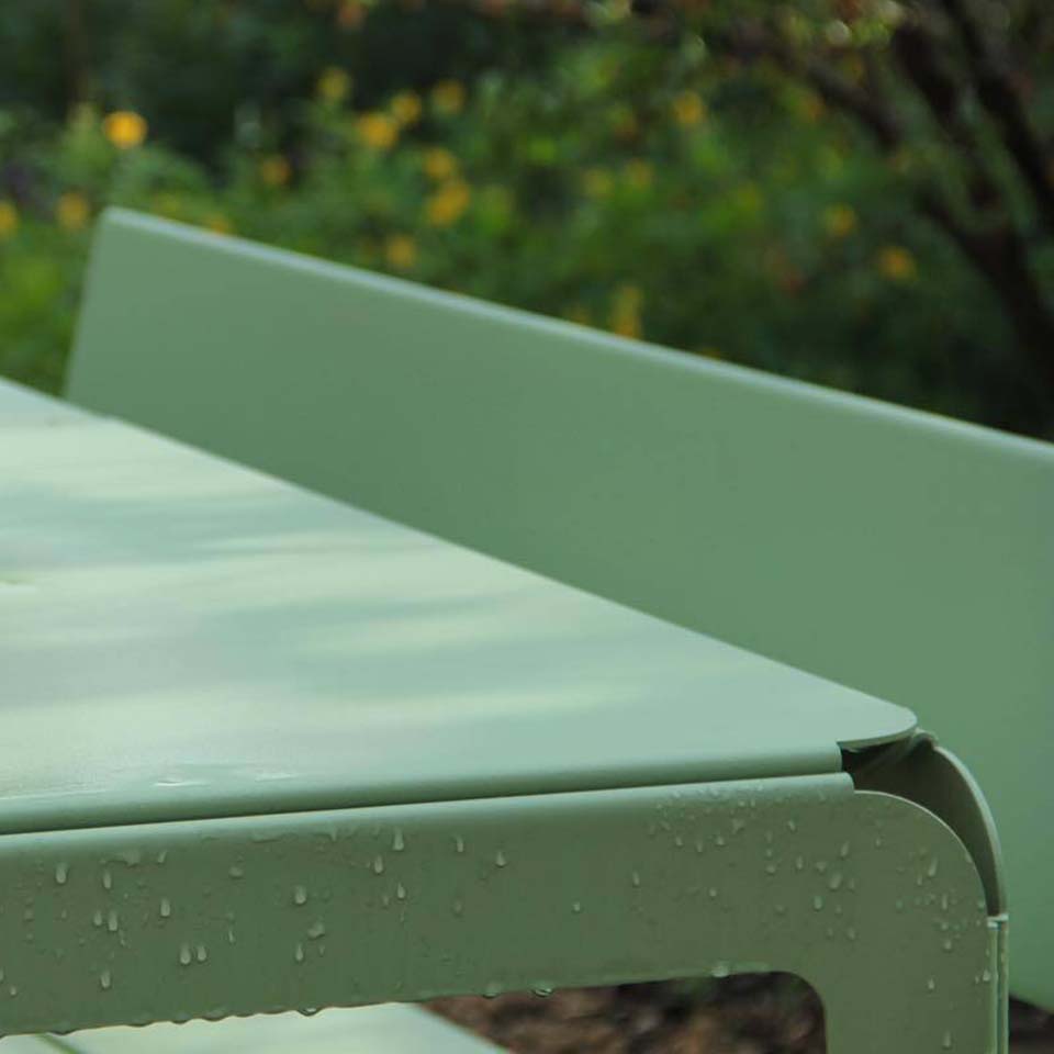 weltevree-bended-table-green-close-up