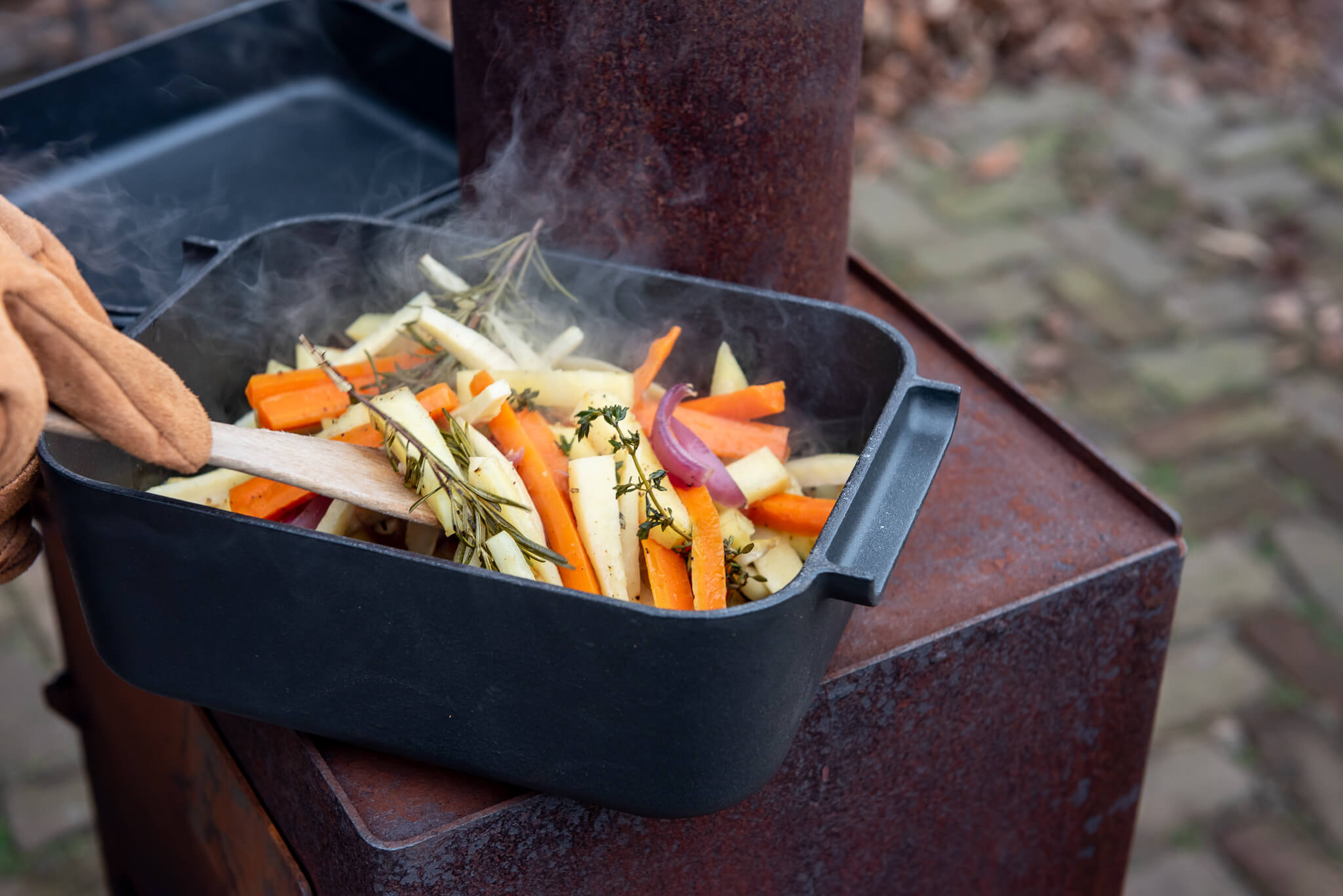 Weltevree-outdooroven-roasted-vegetables