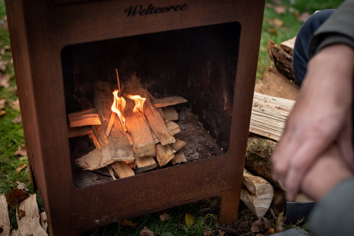 How to: Light a fire using the Swiss method