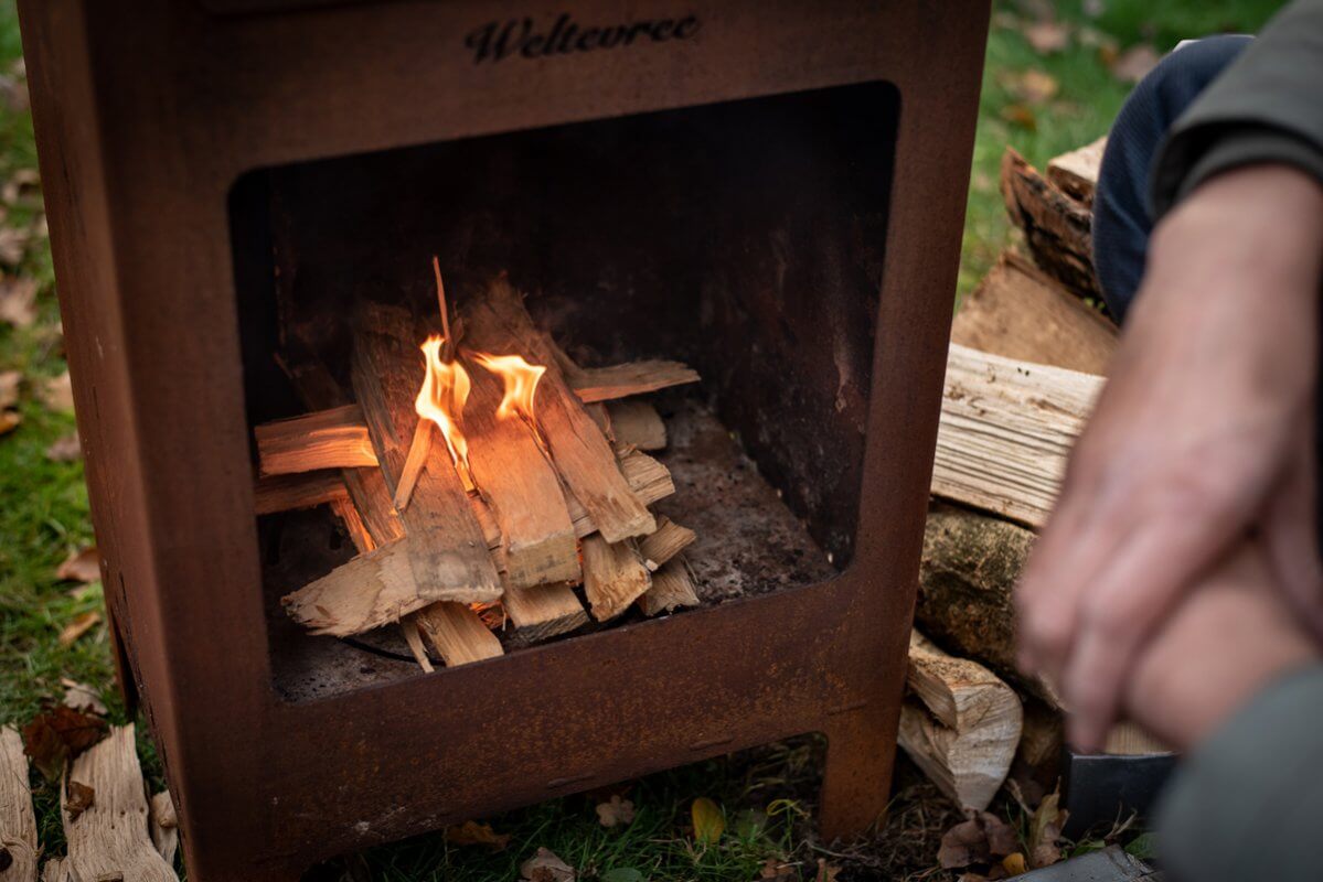 Wood Burning Grill - How to Light the Perfect Fire