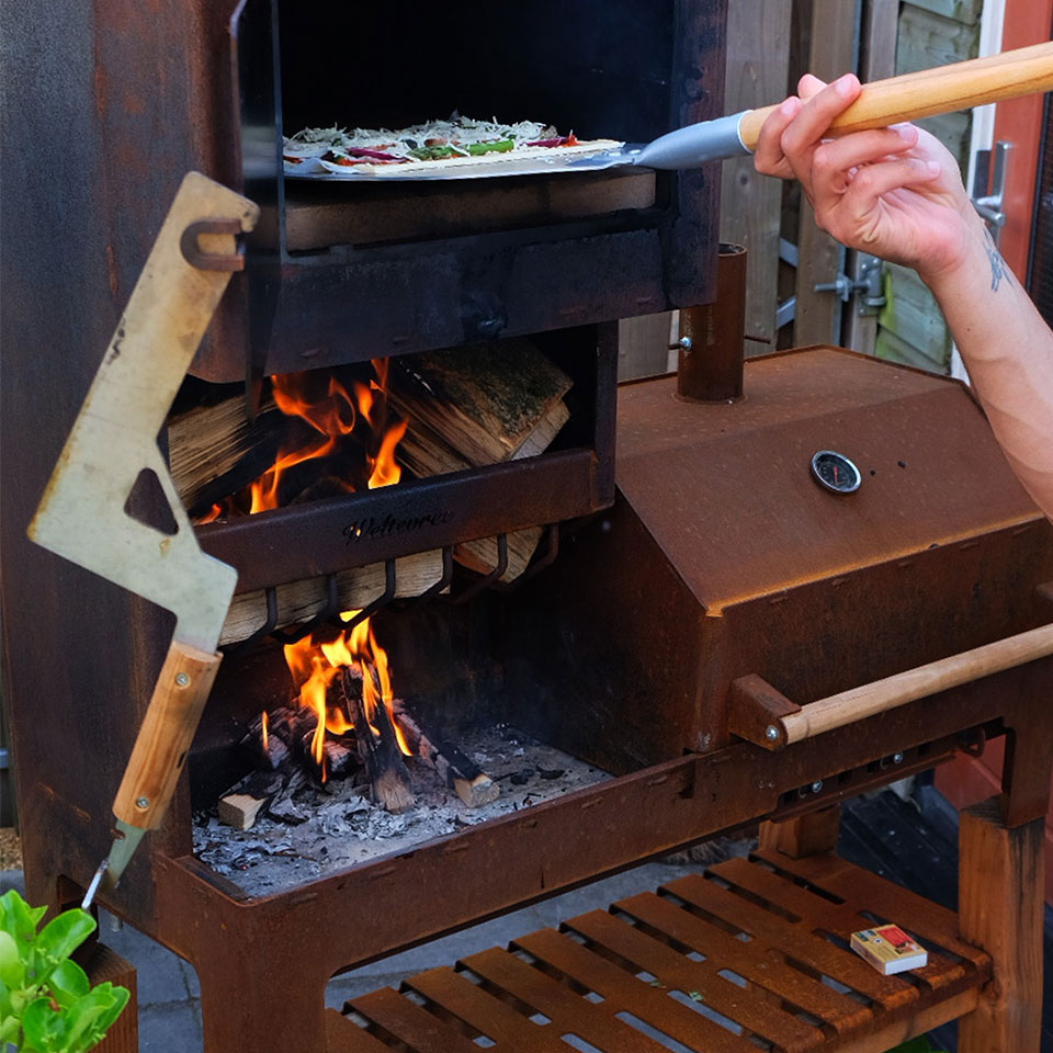 Weltevree-outdooroven-xl-pizza-bakken