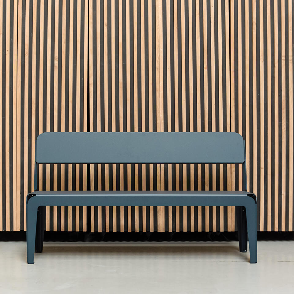 Weltevree-bended-beckrest-bench