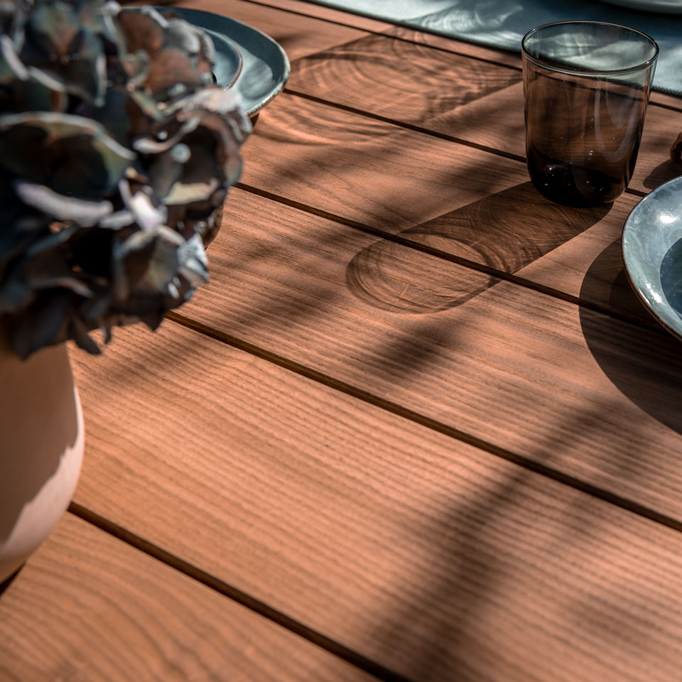 Weltevree-bended-table-wood-top