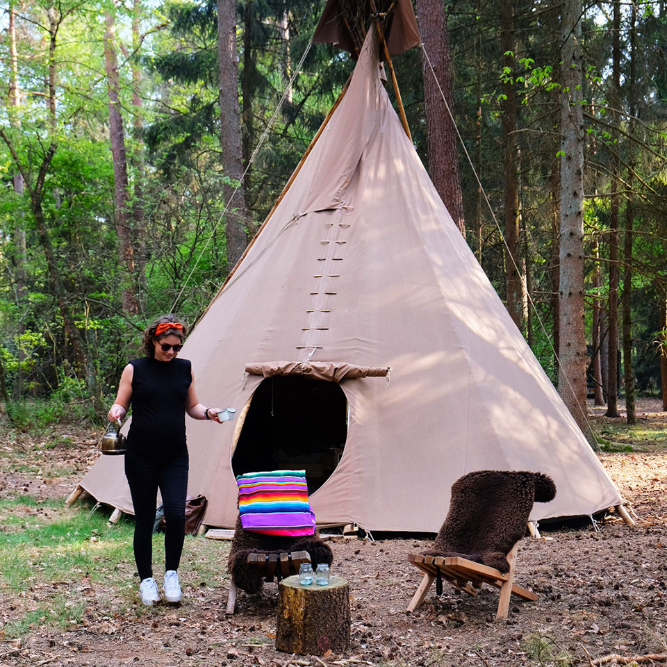 Weltevree-tipi-fieldchairs-sheepscoat-bruin