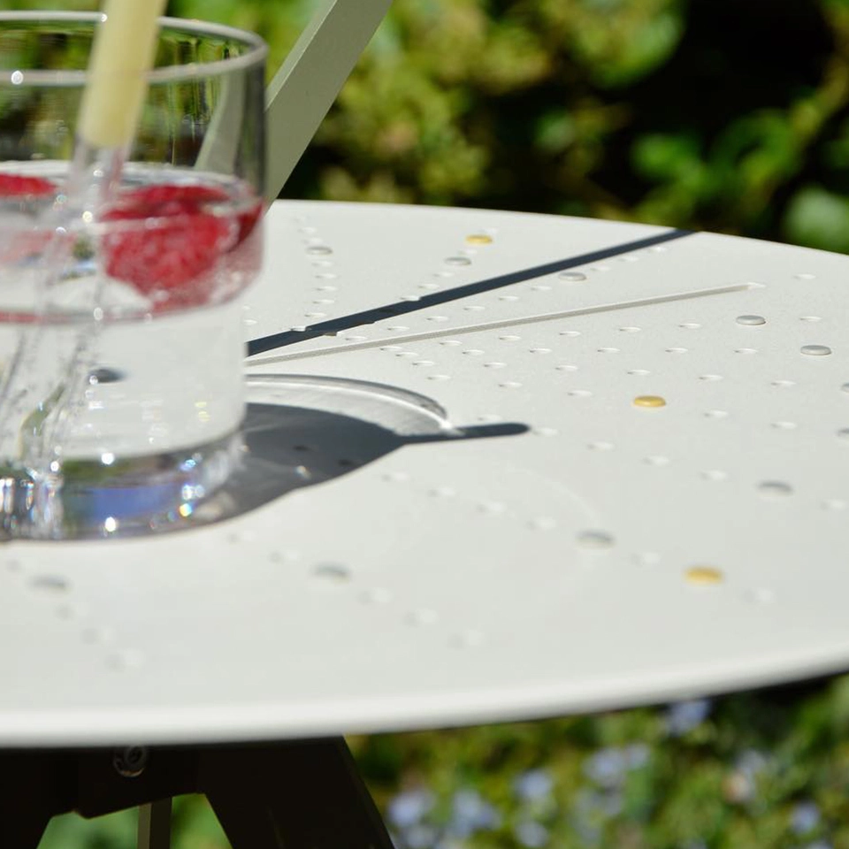 sundial-table-detail