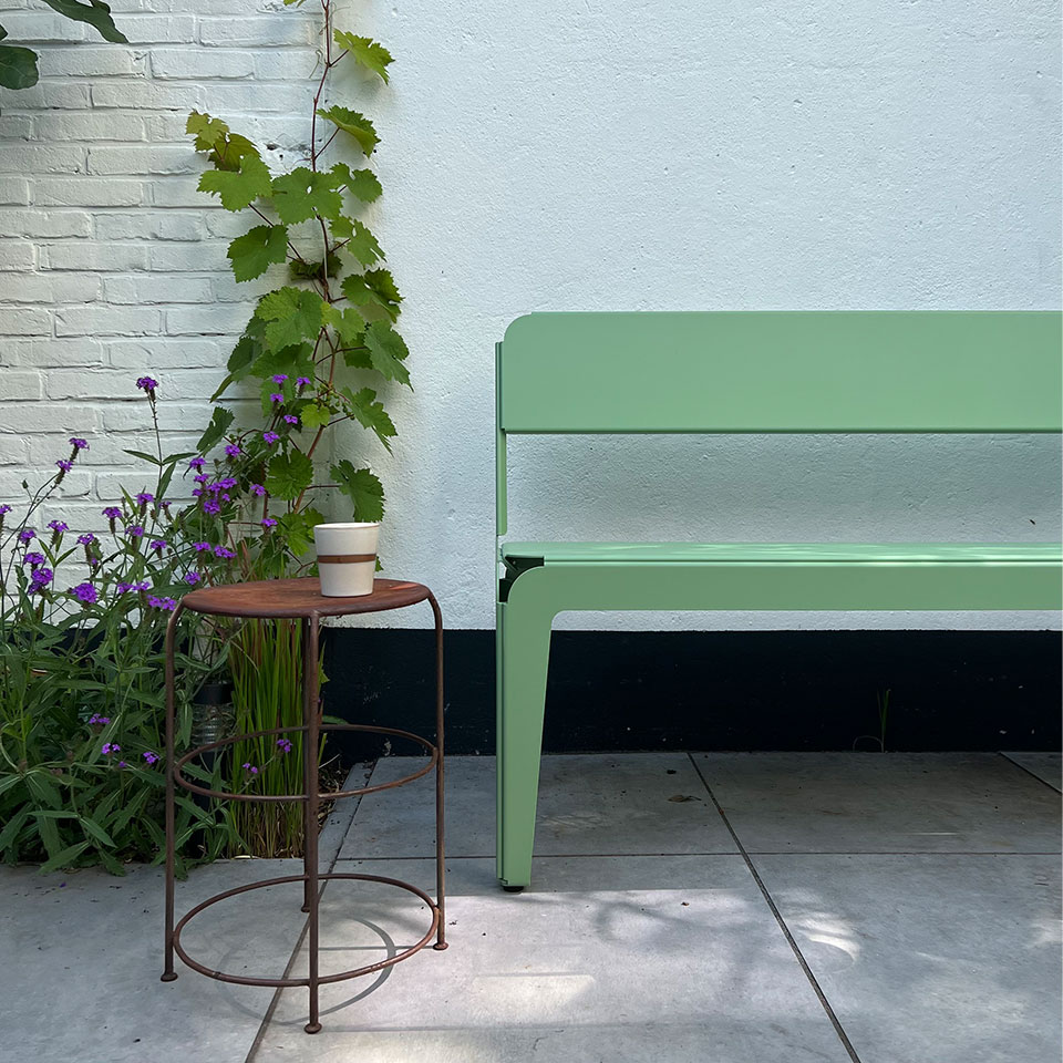 Weltevree-bended-bench-groen