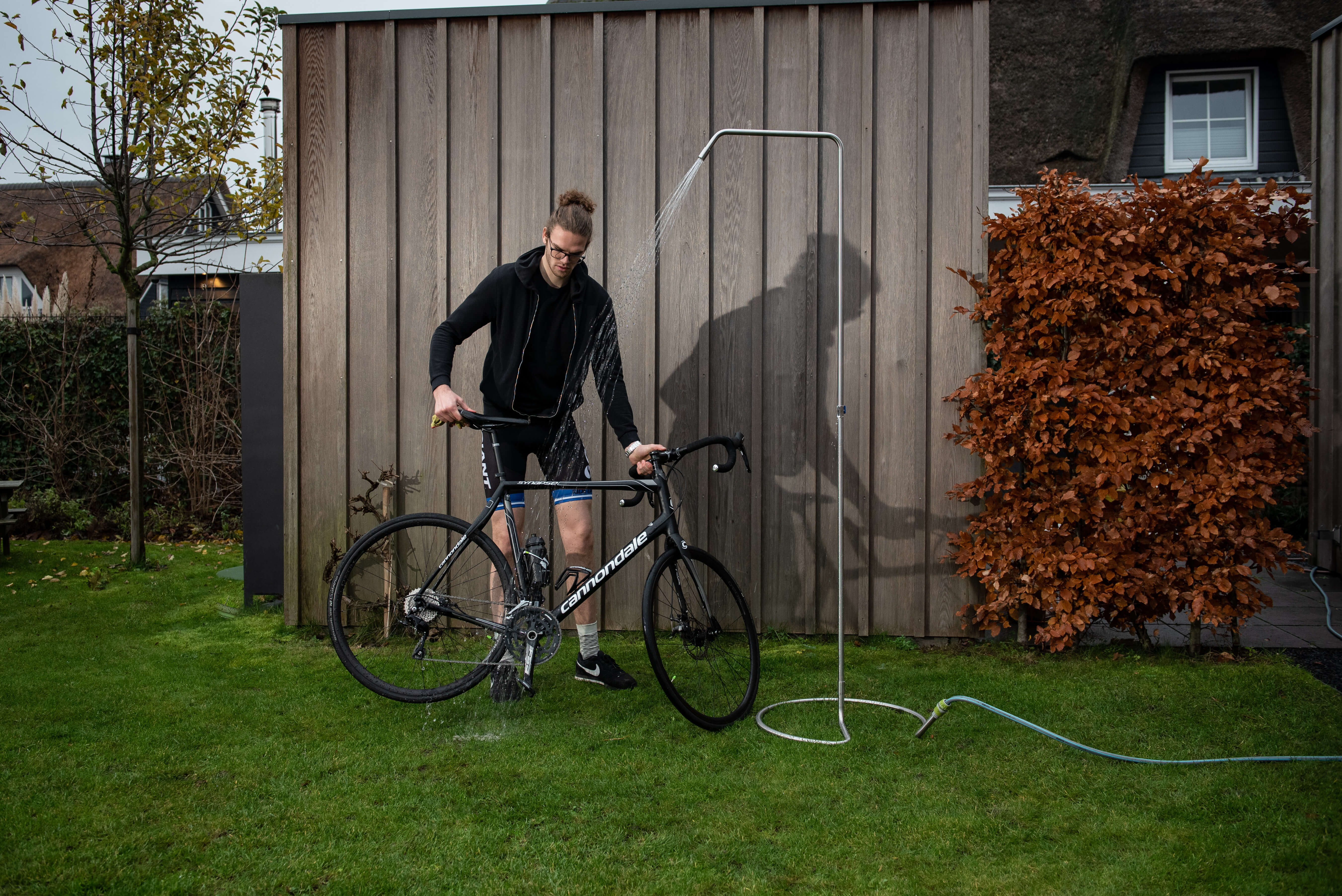 Shower-outdoor-Tom de Vrieze