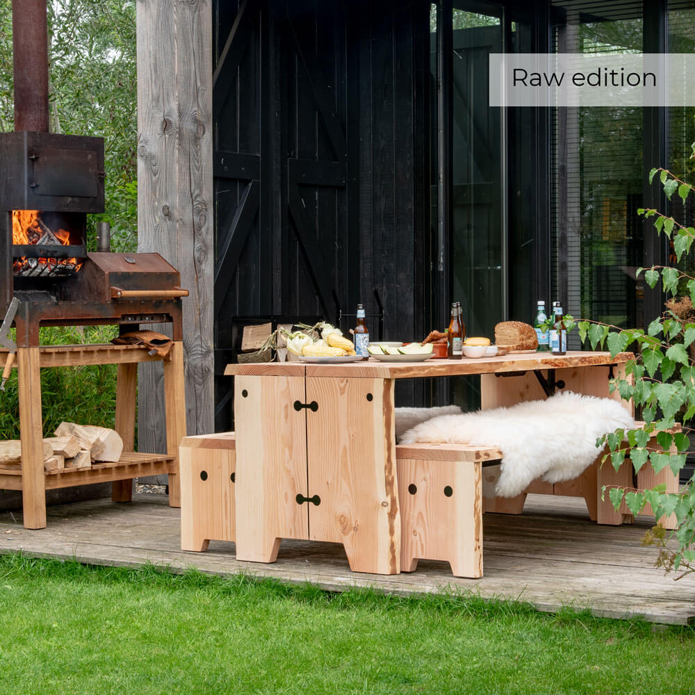 https://storage.googleapis.com/weltevree-production/media/e7/34/4f/1665063843/Weltevree-forestry-set-sheepscoat-outdoorovenxl.jpg