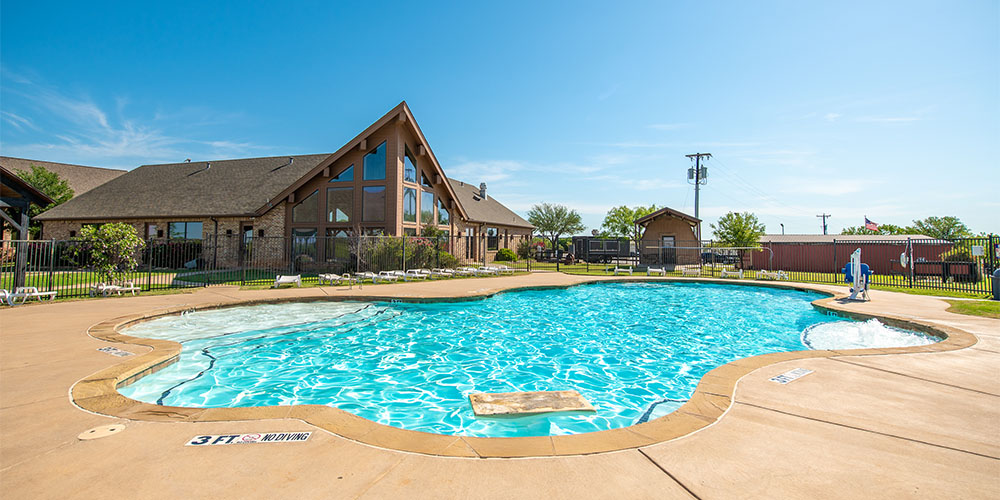 With 3 pools, a splash pad, and more, come visit us at the best camping resort in Texas - Jellystone Park™ Wichita Falls.