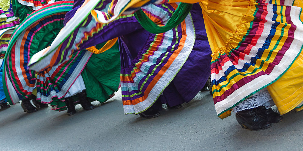 Enjoy dancing during San Antonio's event: Fiesta Noche del Rio.