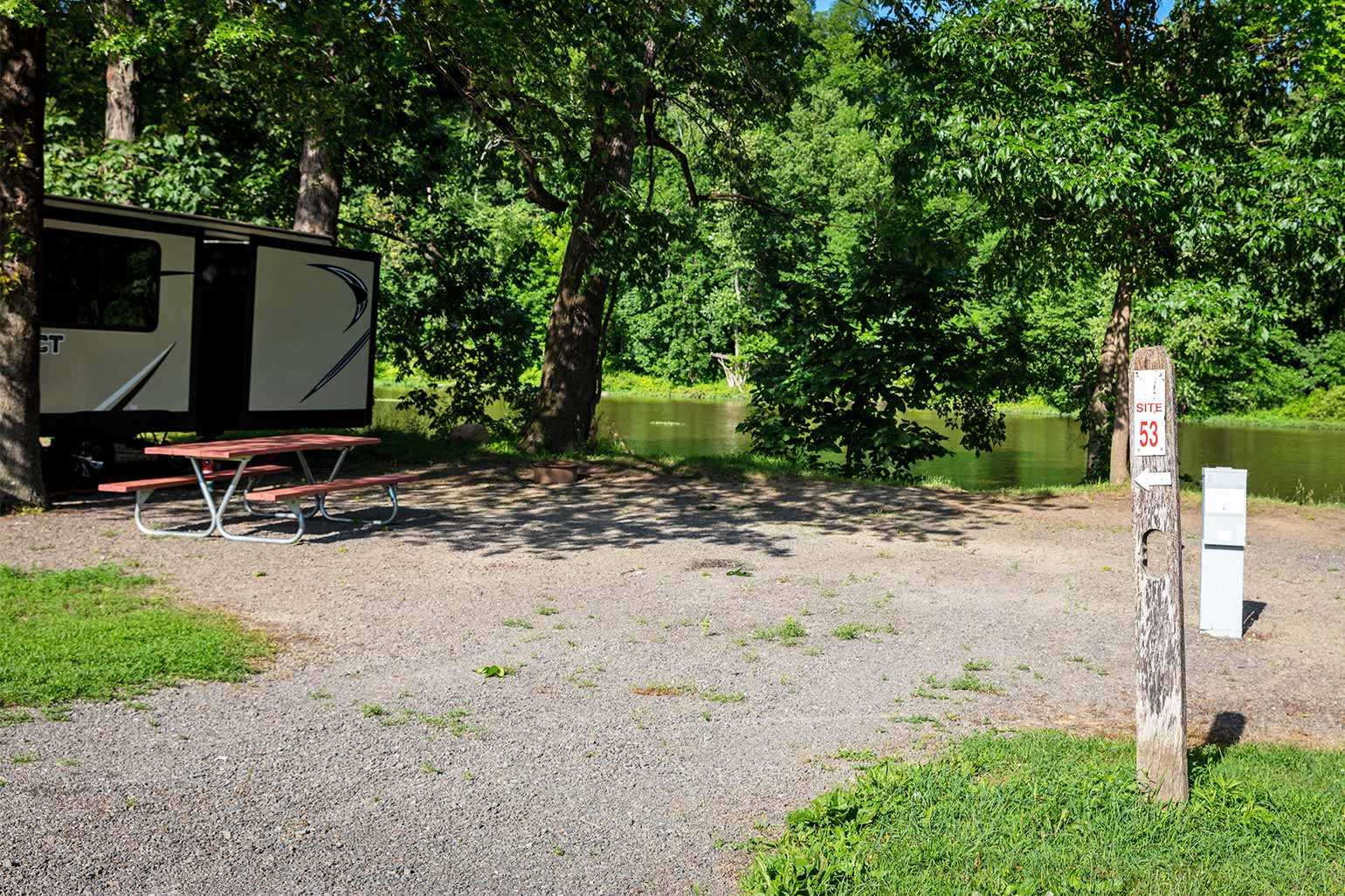 Riverfront Deluxe RV/Tent Sites