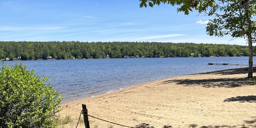 These gorgeous beach views can be seen right from your lakeview cabins!