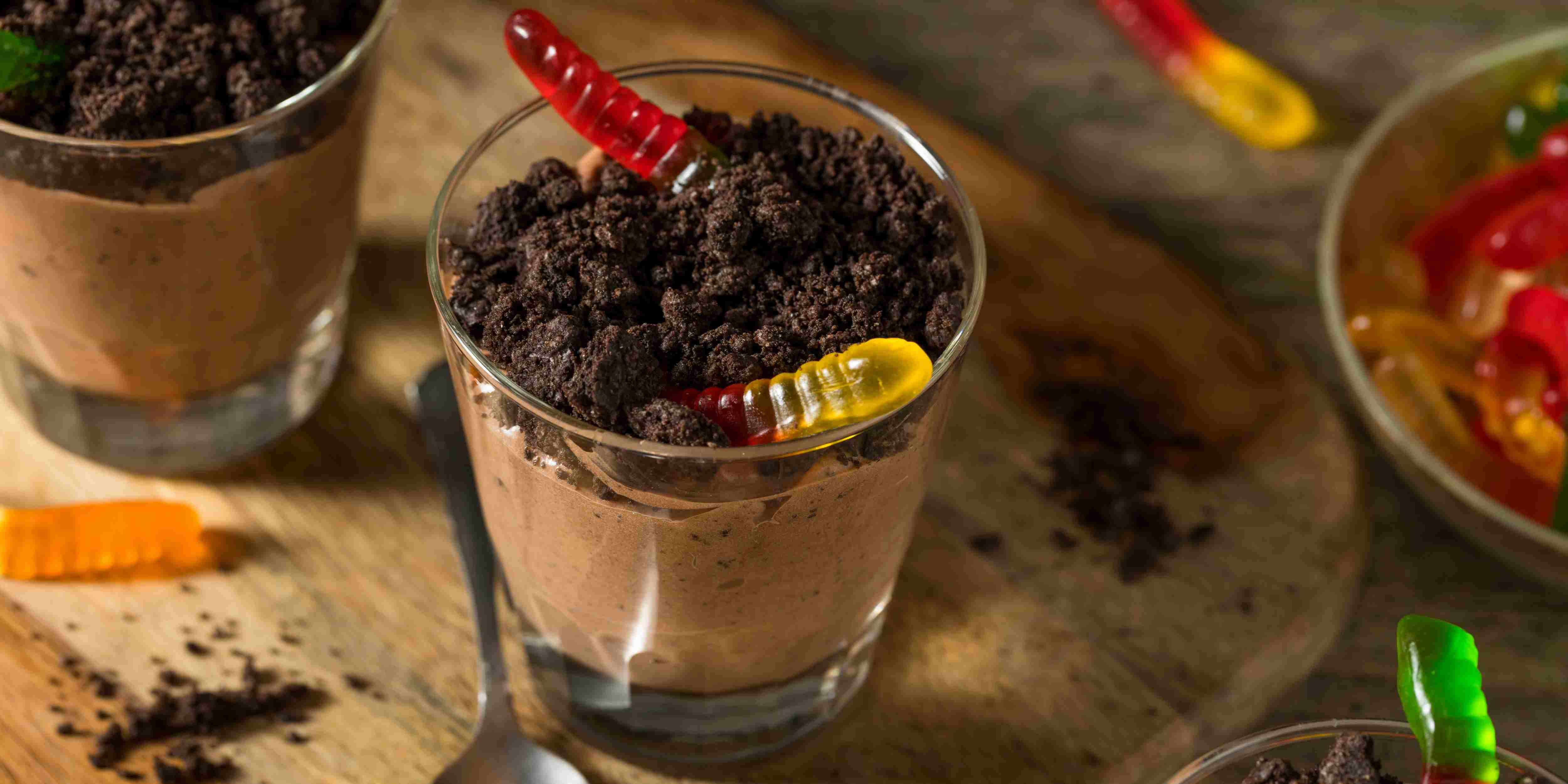 Dirt pudding cups