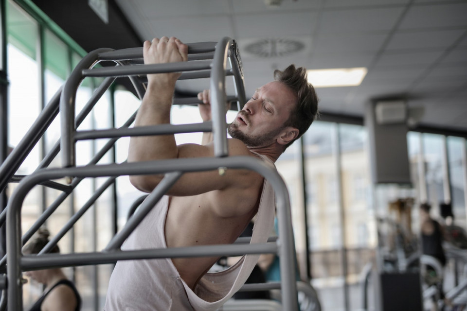 These Exercises Are Better Than Bicep Curls for Toned Arms