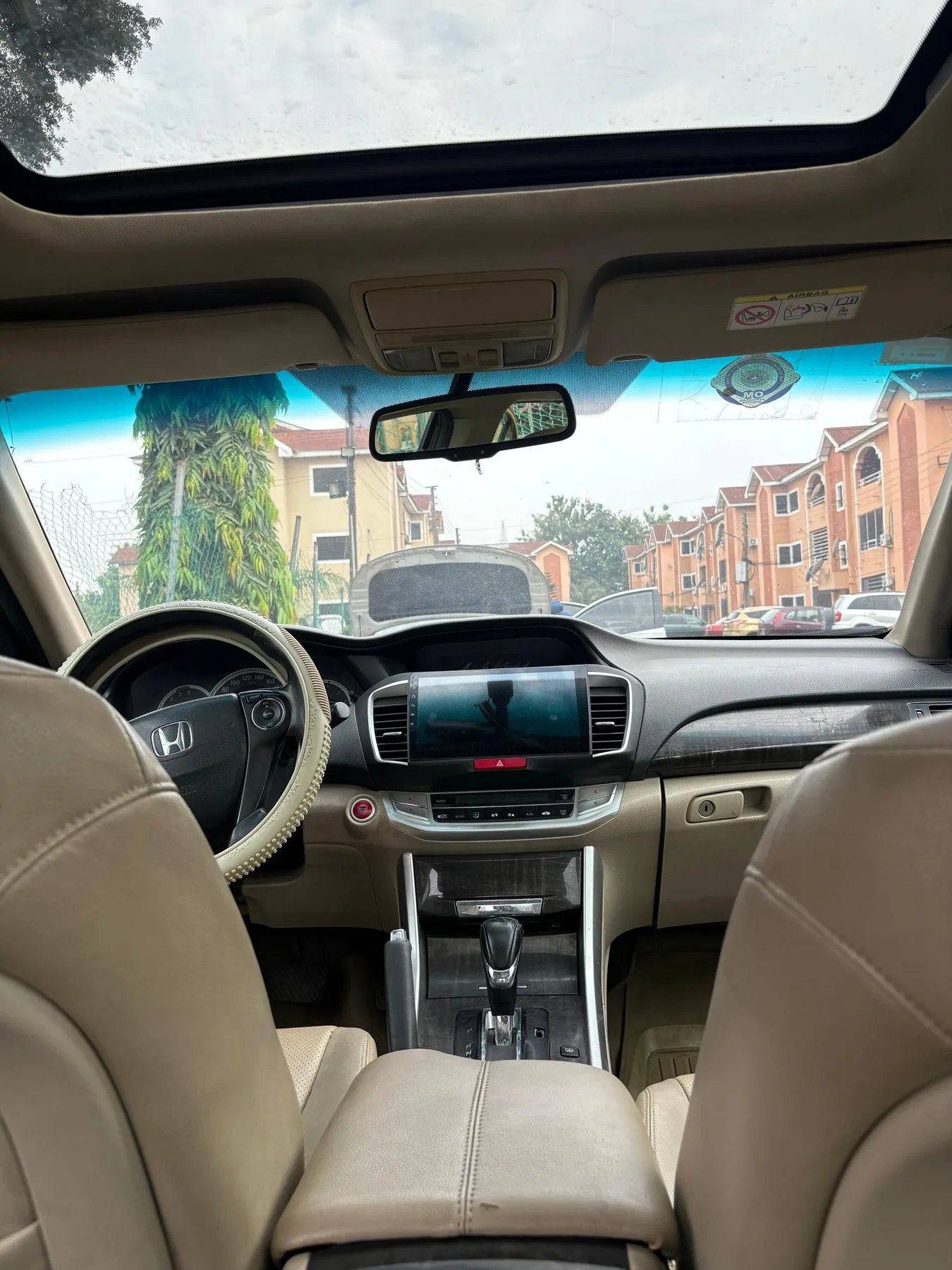 2014 Honda Accord i-VTEC, photograph 5