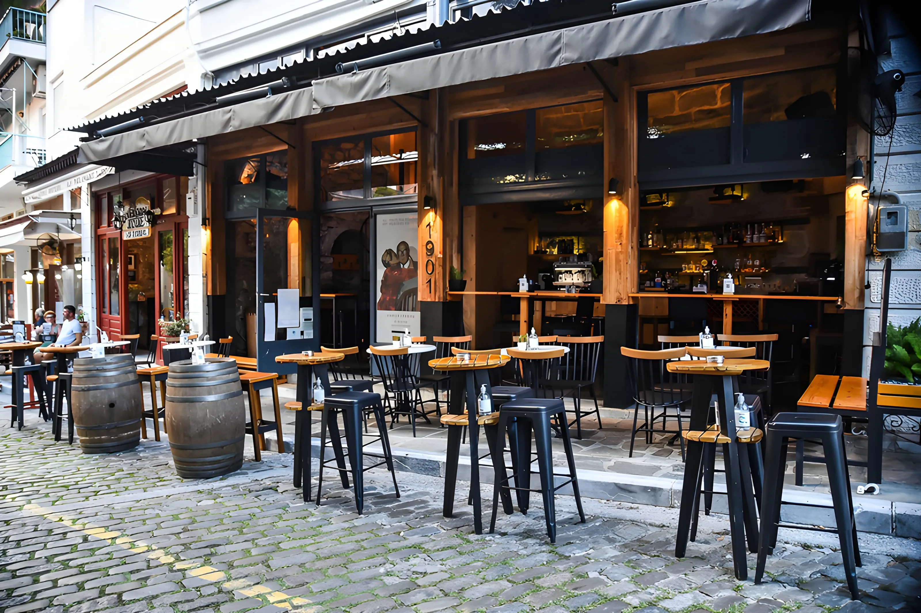 1901 Old Town Cafe Wine Bar in Kavala