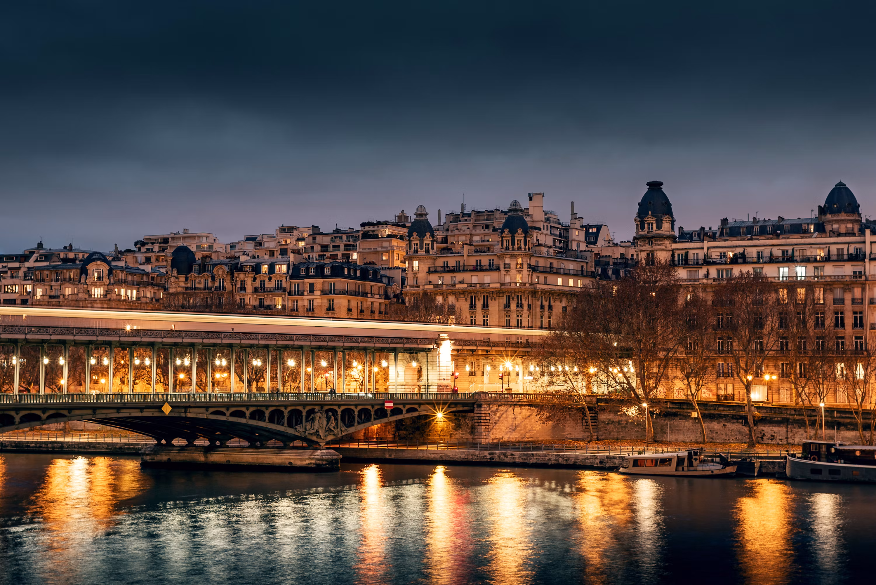 Guide de l'étudiant à Paris : logement, transports et sorties musicales sans se ruiner