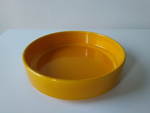 Potterie De Driehoek Houses ocher yellow bowl