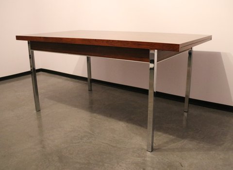 Belform extendable dining table
