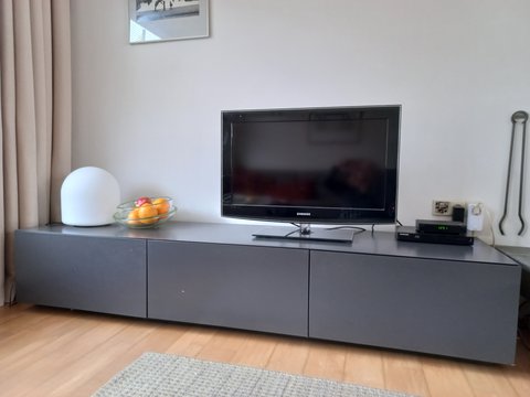 Nathaniel Ward Oost Mineraalwater Pastoe dressoir tv meubel | € 450 | Whoppah