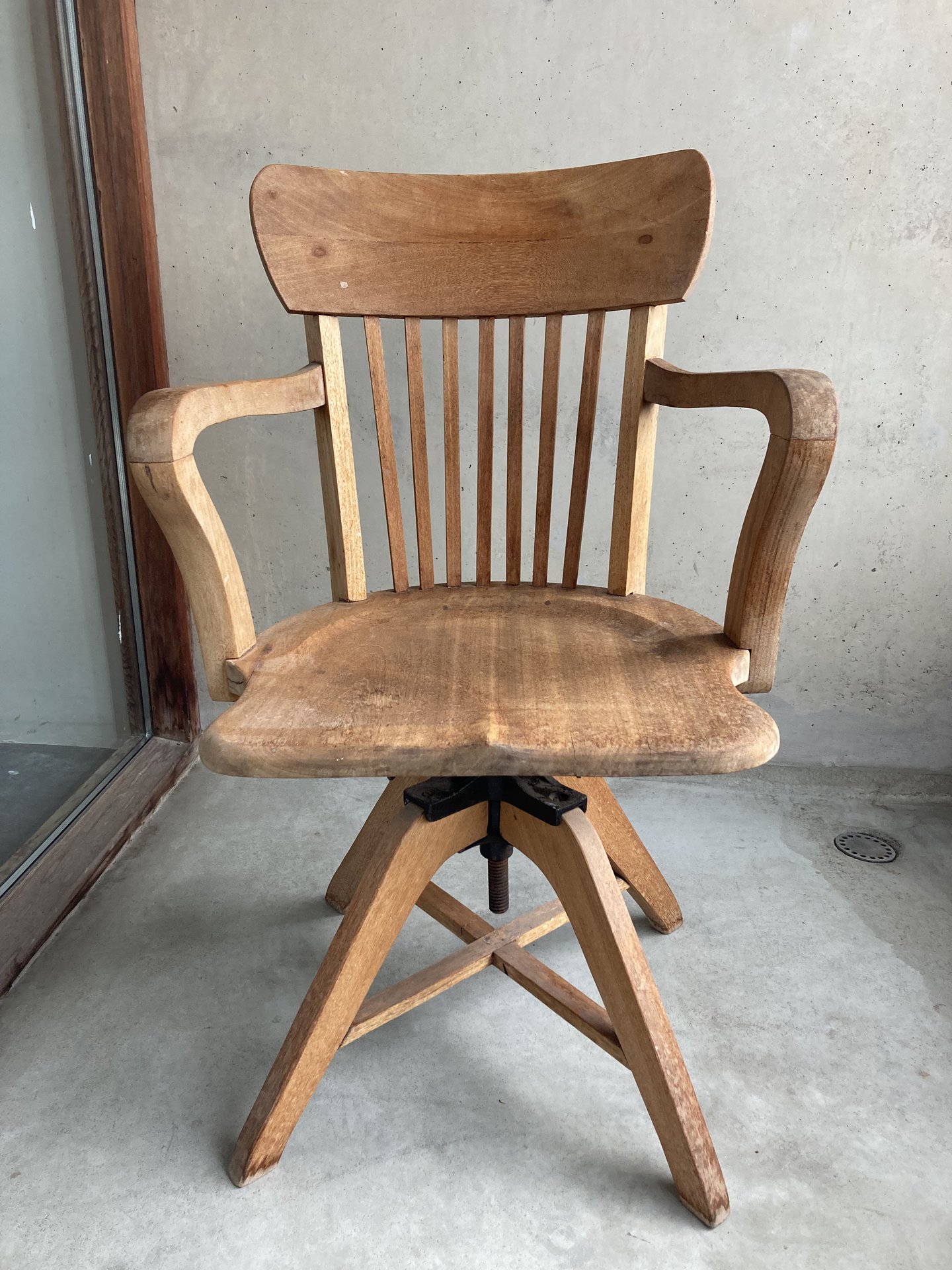 Vintage houten bureau draaistoel | 225