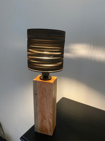 Cardboard lamp van gerecycled karton