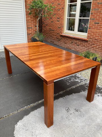 eettafel Vivre Kersenhout € 350 | Whoppah