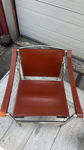 2x Cassina Cognac lederen LC1 van Le Corbusier fauteuils