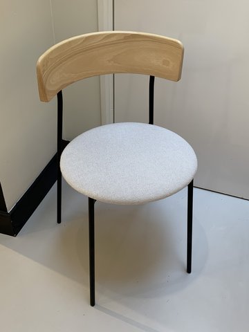FEST Friday dining chair no arms