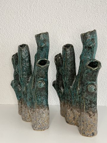 2x Daan Kromhout coral vase