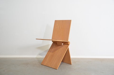 Artifort 020 Stick chair by Bruno Ninaber
