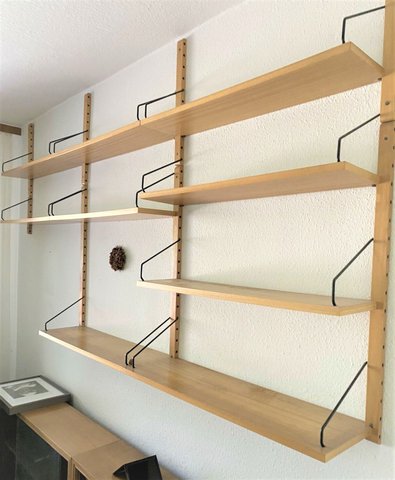 Cadovius Royal System in Bonkonko, 19 planken (+/- 15 strekkende meter boekenkast)