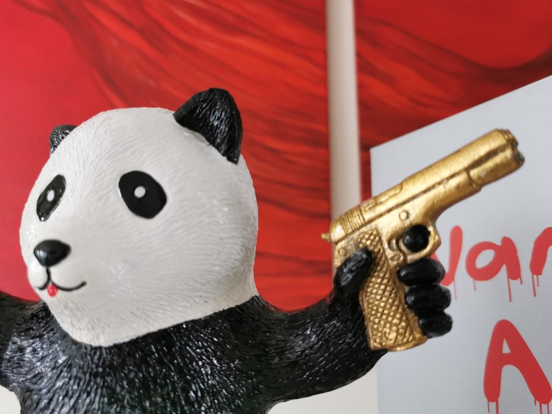 Van Apple - Street Panda - Gold Peace Panda