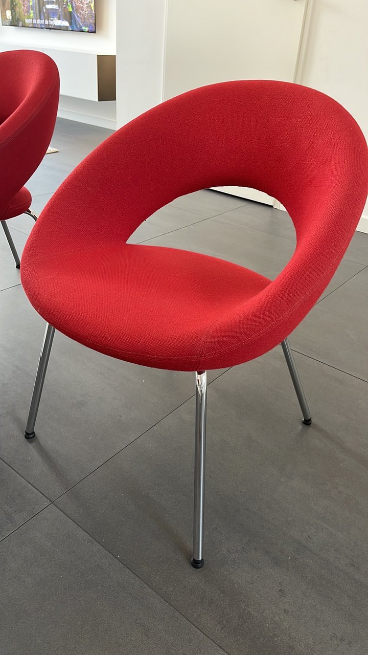 6x Artifort Nina dining room chairs red image 3