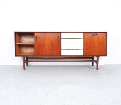 Mid Century Danish teak design sideboard with drawers