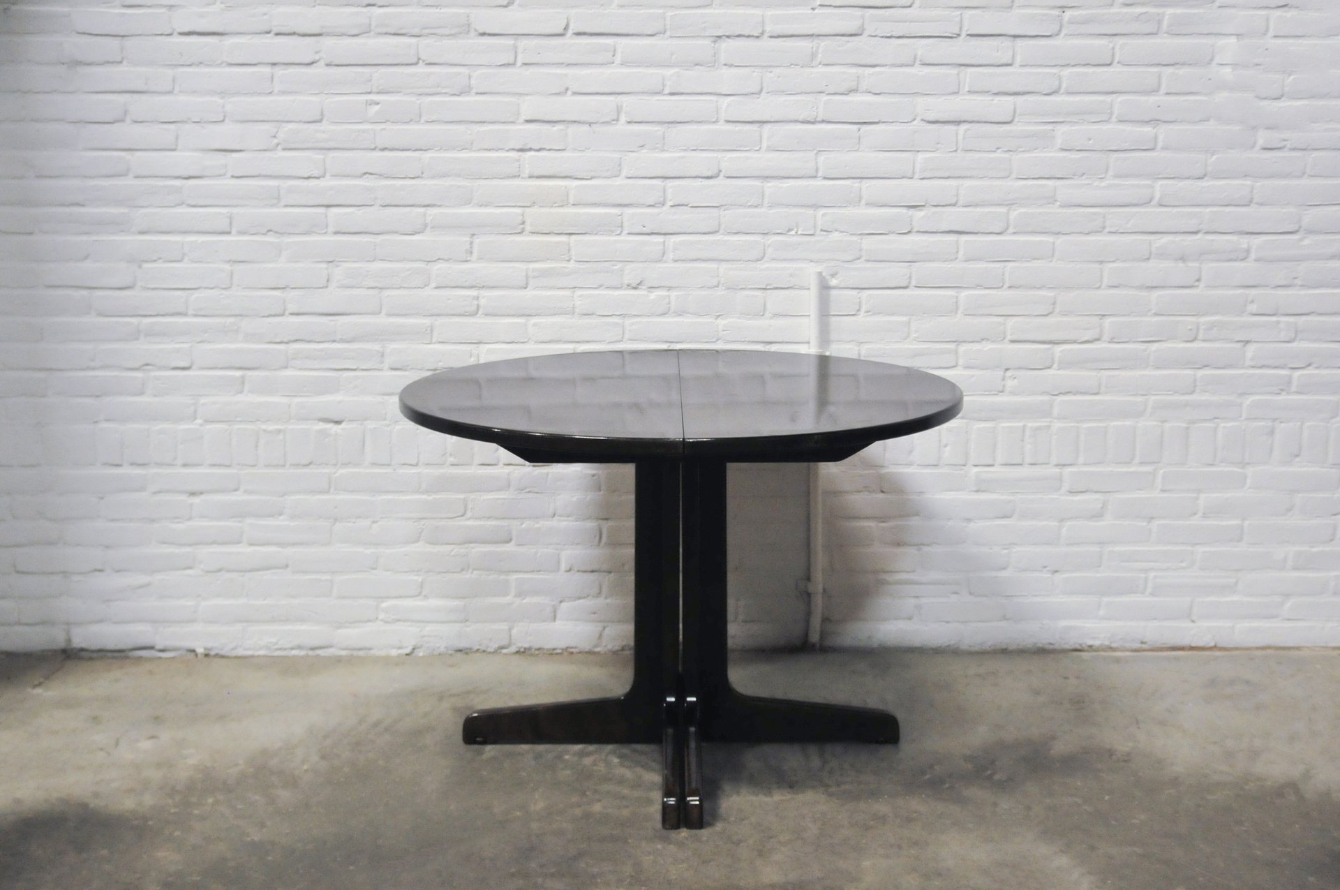 Cater Plunderen Historicus Thonet uitschuifbare ronde eettafel | € 850 | Whoppah