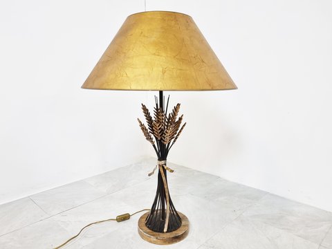 Vintage sheaf of wheat table lamp