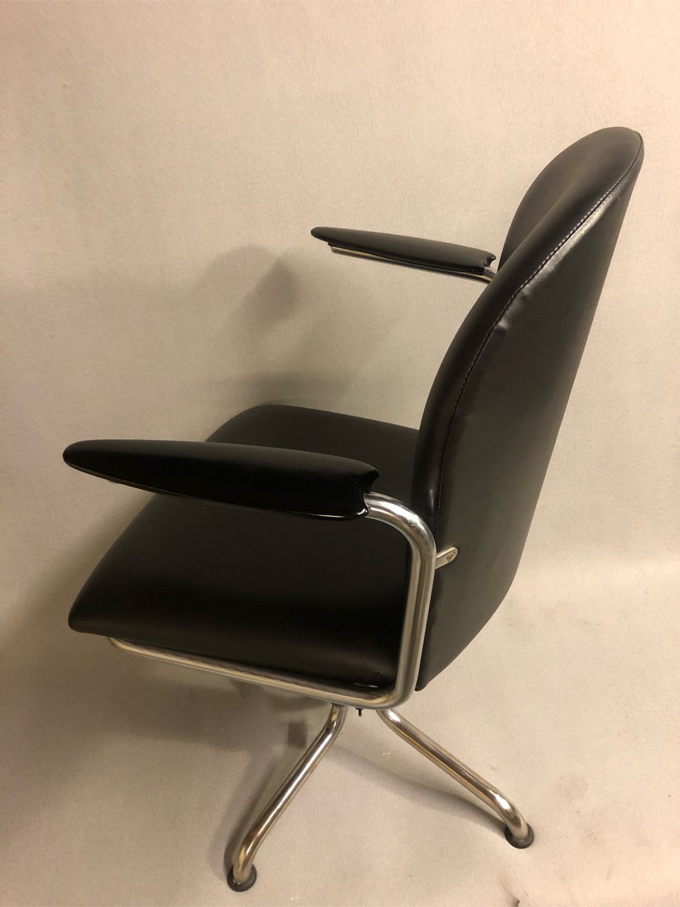 Gispen 356 vintage design office chair image 4