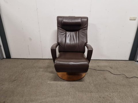 Prominent Malmö Electric Stand Up Chair Brown