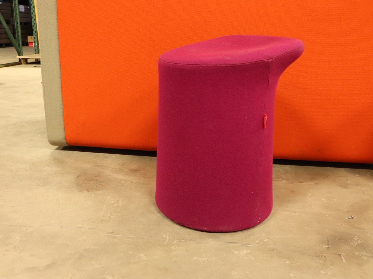 Artifort Lille stool - light purple image 2